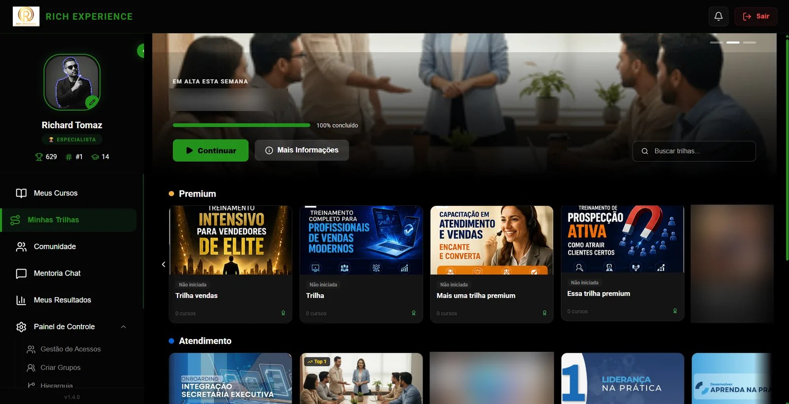 Tela de trilhas da Plataforma RICHX, com destaques, categorias e vitrine de aprendizagem estilo streaming.